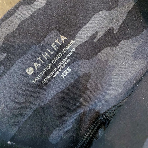 Athleta Womens’ Salutation Camo Jogger Size XXS - Picture 6 of 6